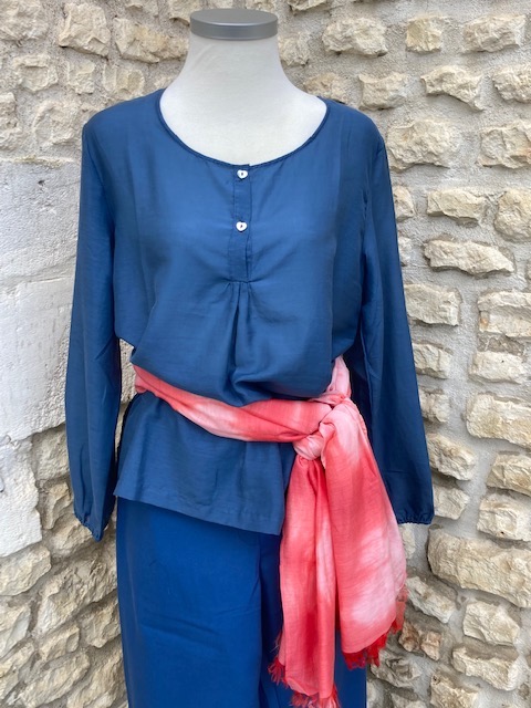 Violaine Soie Coton Bleu écharpe ceinturé corail