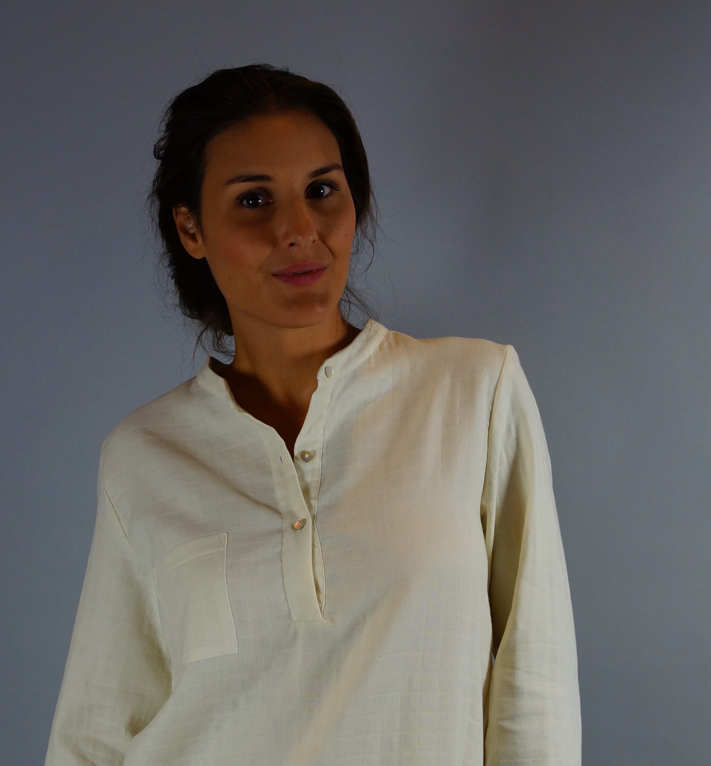 Lavina Pyj Gaze blanche Carrée 11:24